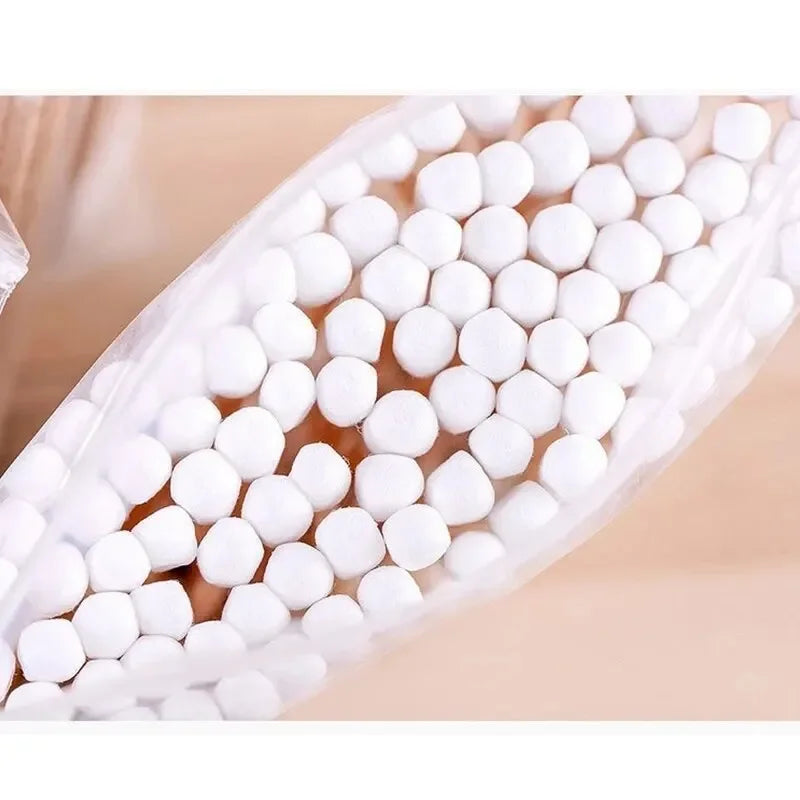 500pcs Double-Head Wooden Cotton Swabs – Makeup & Ear Cleaning Cotton Buds for Nose, Ears, Lipstick Application, and Beauty Tools