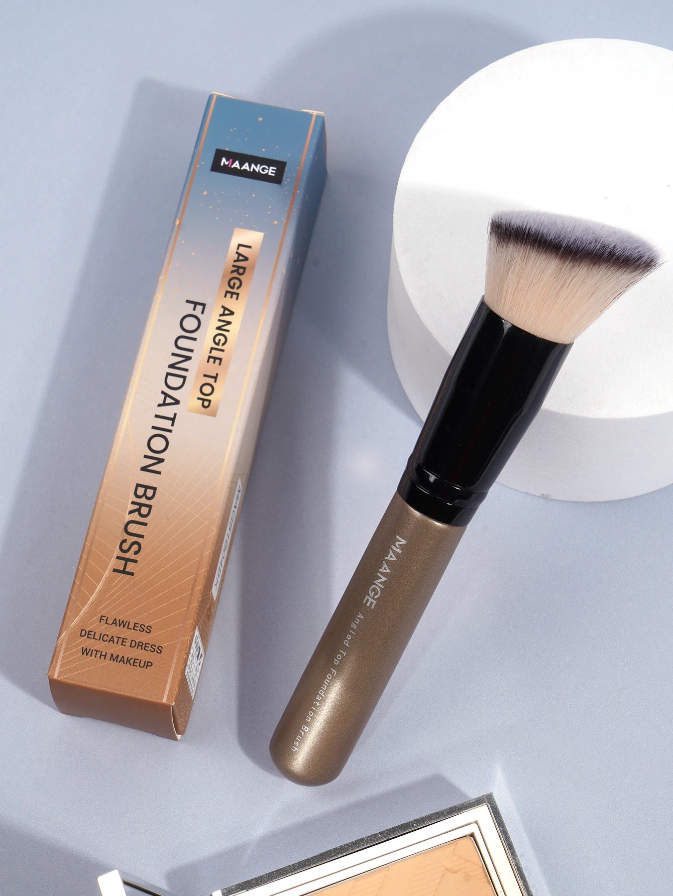 MAANGE 2PCS Foundation Makeup Brush Set – Flat & Angled Kabuki Brushes for Liquid, Cream & Powder, Soft Synthetic Bristles